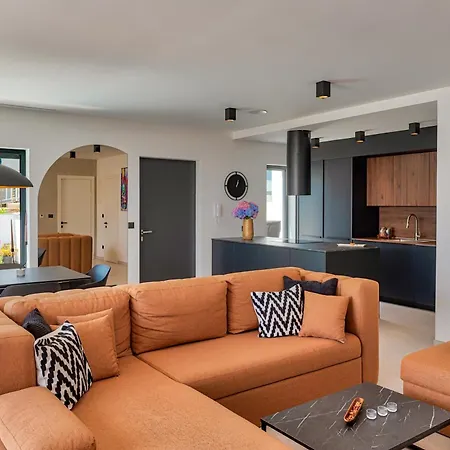 Willa Casa Marta With Pool And Sea View