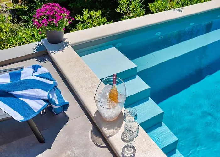 Casa Marta With Pool And Sea View Opatija