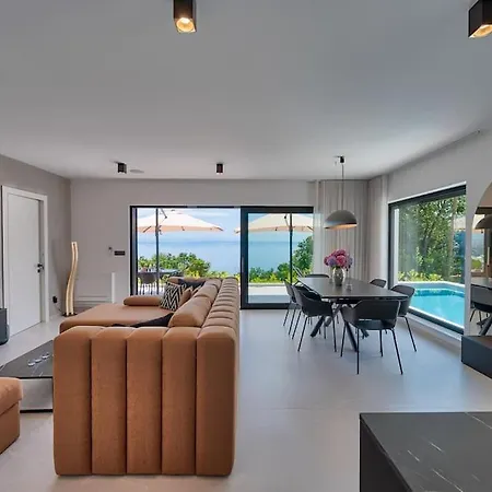 Casa Marta With Pool And Sea View Villa *