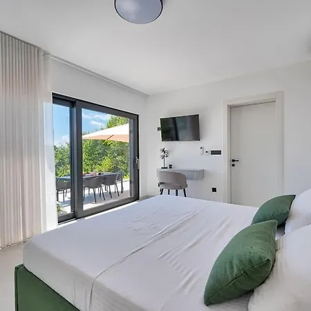 Casa Marta With Pool And Sea View