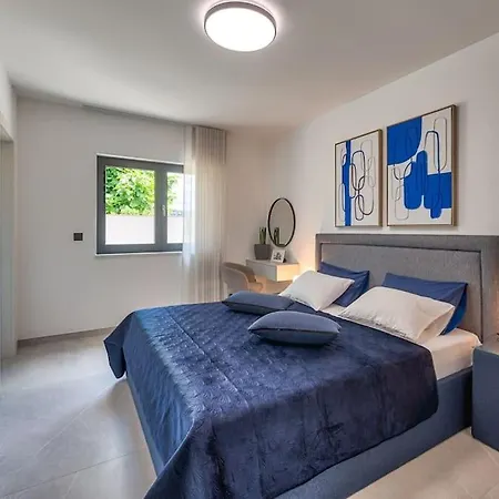 Casa Marta With Pool And Sea View Villa *