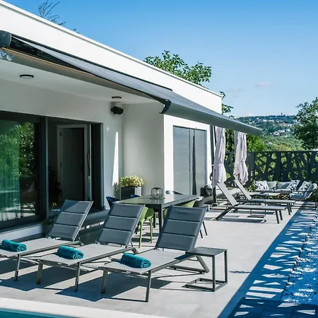 Villa Casa Marta With Pool And Sea View