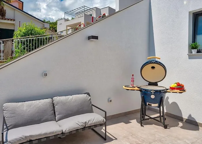 Casa Marta With Pool And Sea View Abbázia