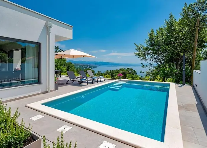 Villa Casa Marta With Pool And Sea View *