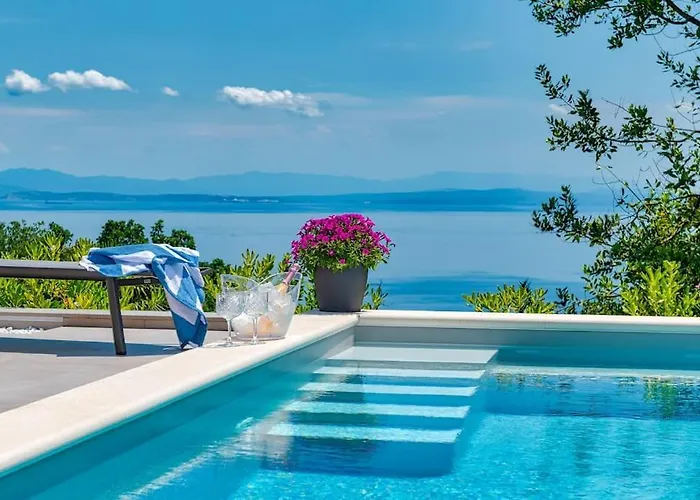 Villa Casa Marta With Pool And Sea View *