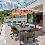 Casa Marta With Pool And Sea View Vila